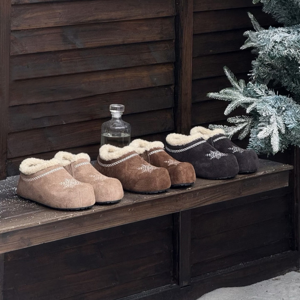 W Mùa Đông Sản Phẩm Mới ~ Nomadic Bông Tuyết Thêu Birkenstock Giày Nữ 2025 Phong Cách Mới Lót Lông C