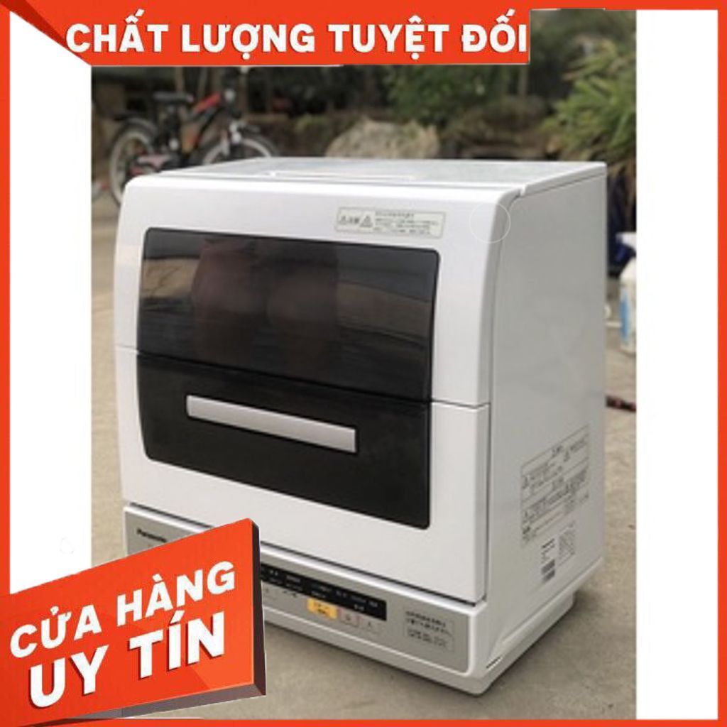 [TRƯNG BÀY] Panasonic NP-TR7-Máy rửa chén bát 8 bộ.Công nghệ rửa sấy, diệt khuẩn 80 độ C không cần d