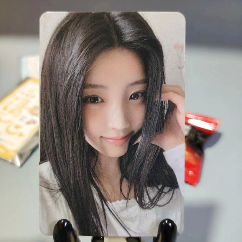 ILLIT Oliver Young OY đặc biệt 4 Lee Jubilee ra mắt đặc biệt thẻ má so với trái tim