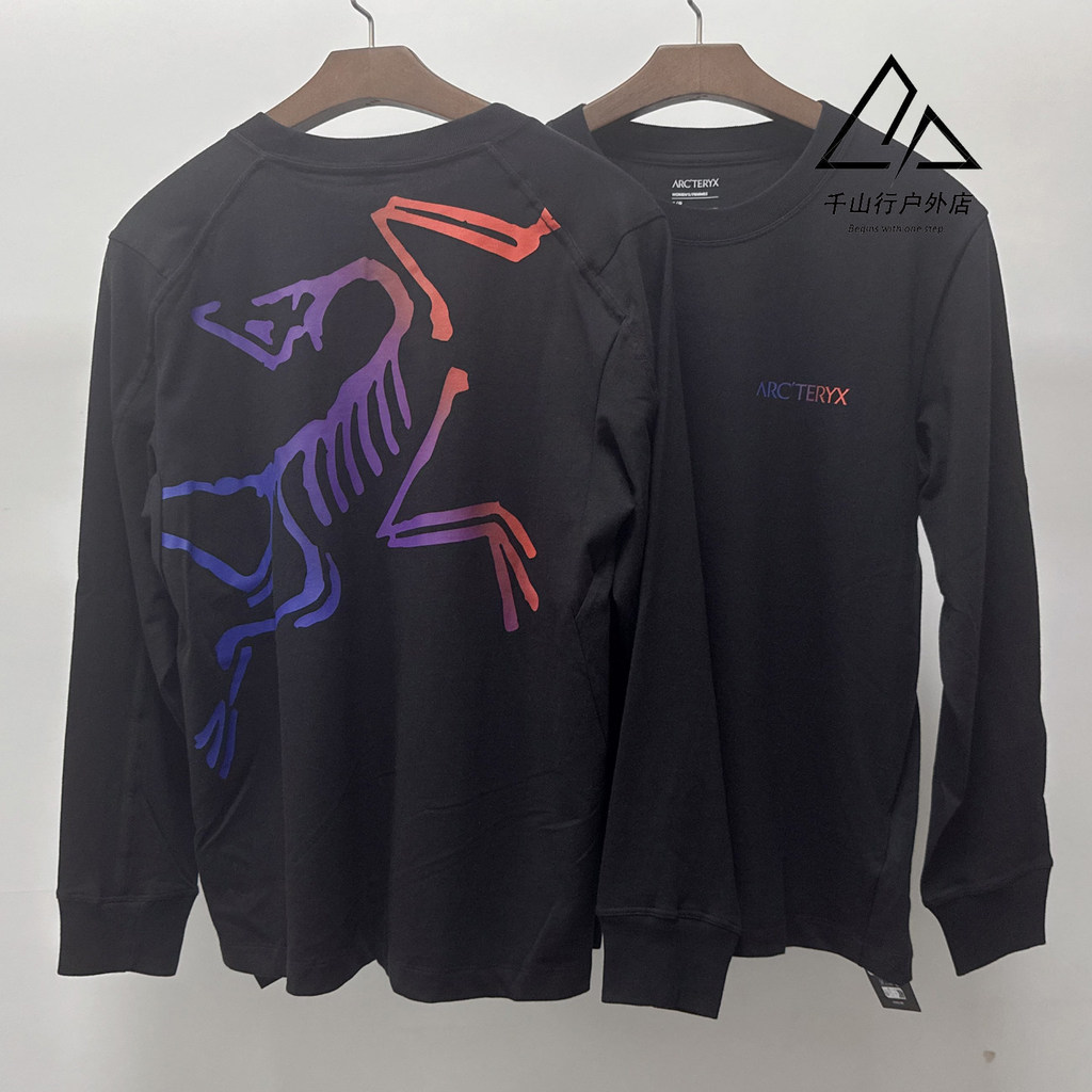 Áo thun dài tay Arcteryx dáng oversize unisex với hình logo lớn