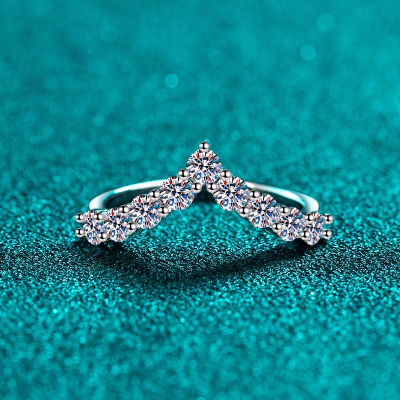 Nhẫn nữ bằng bạc 925 gắn moissanite full 0,9 carat