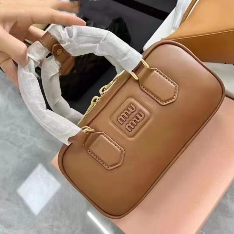 MU*  2023Autumn Winter New Pillow Women's Bag Bowling Bag Horizontal Briefcase Boston Handbag Single