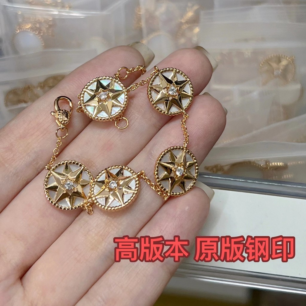 Eight-pointed star and five-flowered bracelet for women, fashionable and light luxury, natural mothe