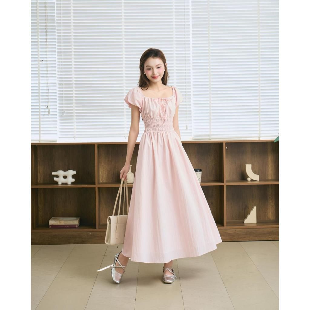 Đầm maxi nữ tay ngắn THE C.I.U, váy chiết eo smock dáng xòe nữ tính dịu dàng – Mamie Dress - MN12 | BigBuy360 - bigbuy360.vn