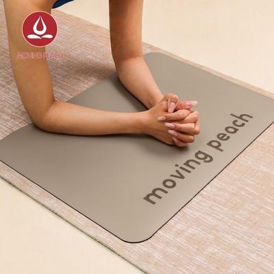 Thảm tập yoga Moving Peach mini - di động, nhẹ, chống trượt và thấm hút mồ hôi, phù hợp cho các bài tập với ván và chân đế vai