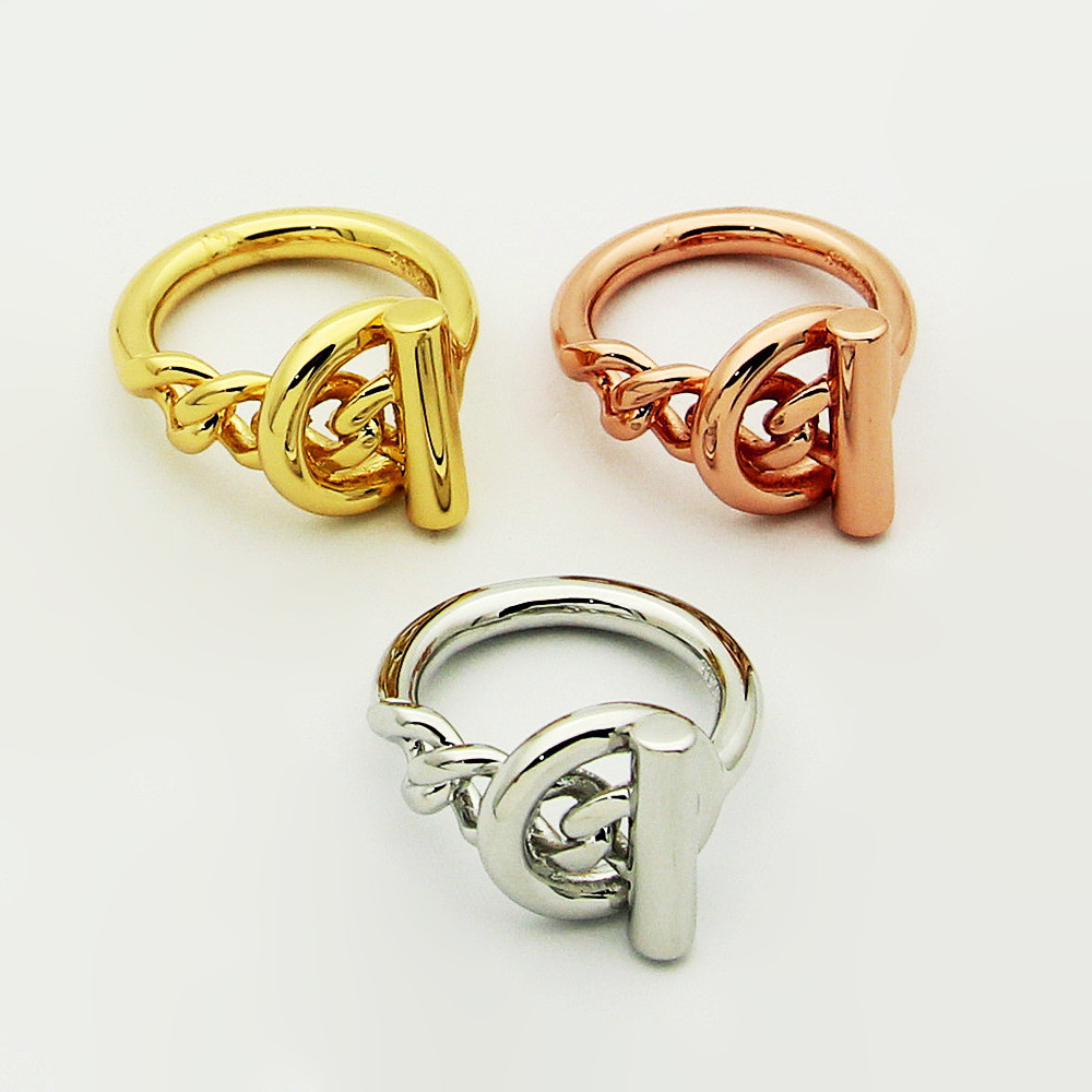 Simple lettering OT Chain link rings for couples are versatile OT Chain rings for men and women