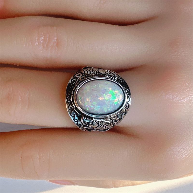 Women's rings are hot sellers, opal jewelry, trendy rings, fashionable rings, hot-selling couple's r