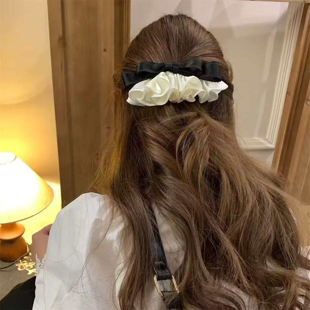 At most, it's a French-style, popular Korean ruffle vintage5.8lfl Pleated spring skirt-style clip-on