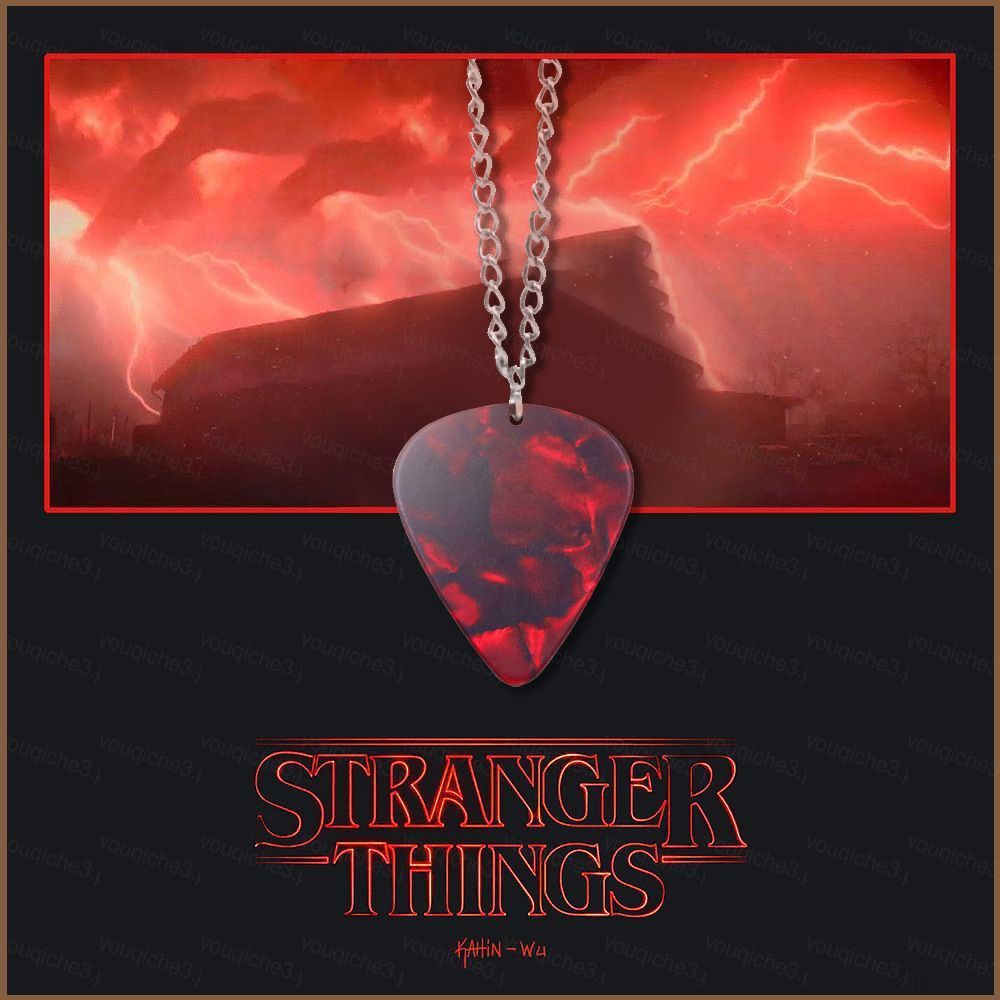 Sản phẩm vòng cổ mặt trái tim đen đỏ, phù hợp người hâm mộ Stranger Things Season 4 và phong cách Ed