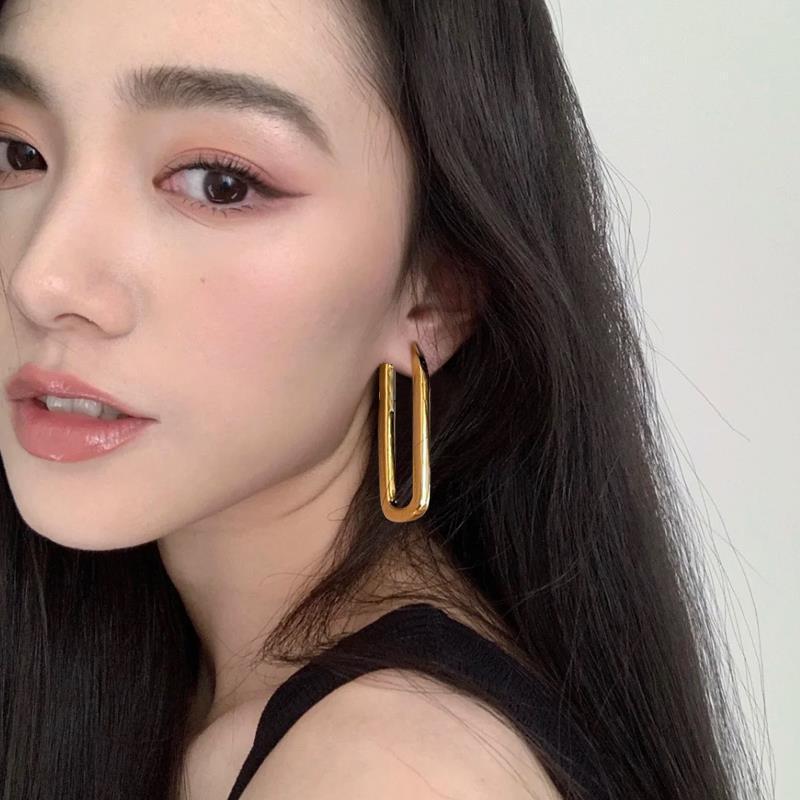 Hot Sale#2024New Trendy Earrings for Women, High-End Minimalist Style, Niche Design, Light Luxury Sq