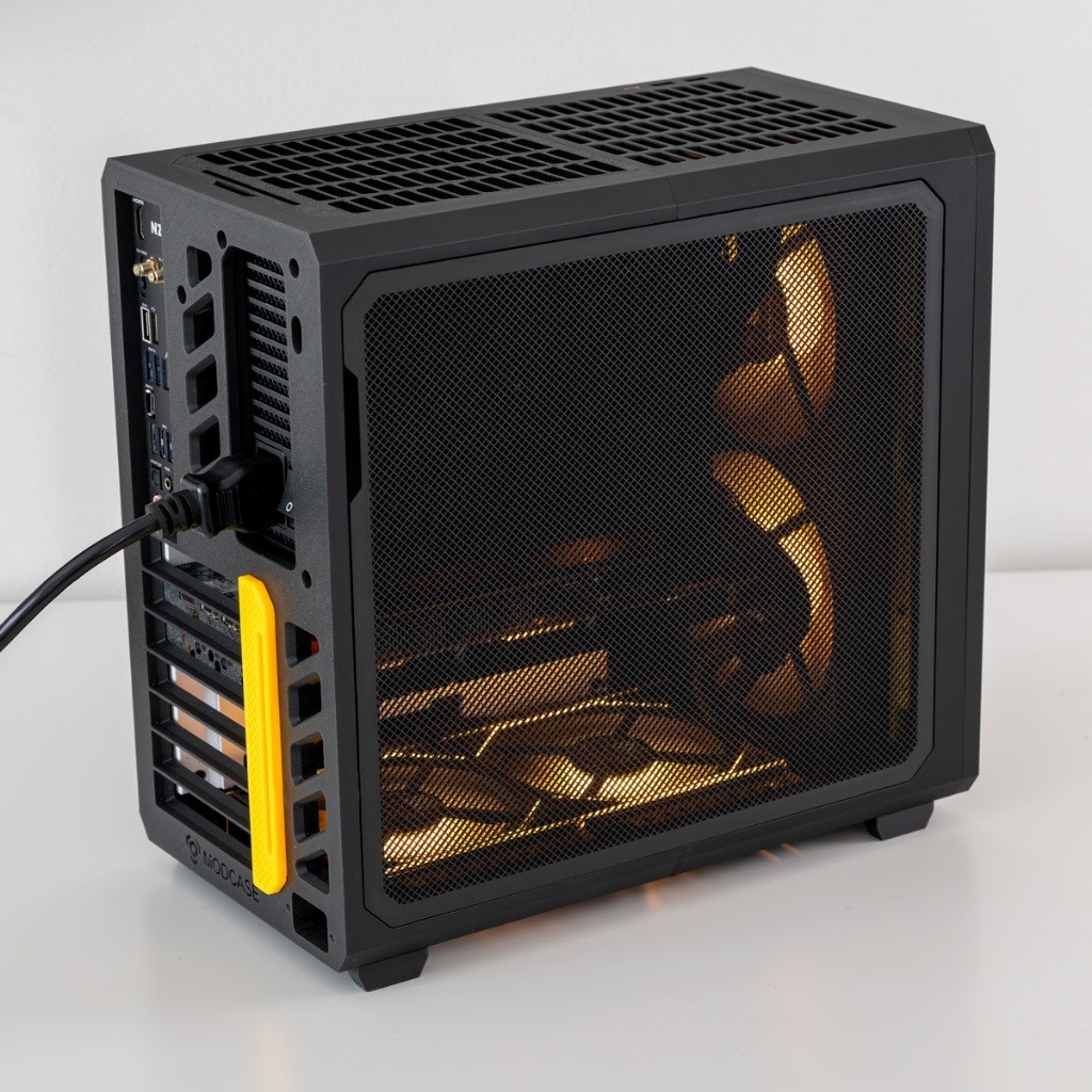 Compact ATX PC Case in 3d (nhựa petg)