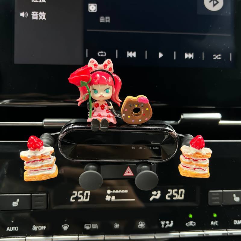 New Cute Molly Creative Car Phone Holder Car Air Conditioning Outlet Clip Bracket Car Accessories Ac