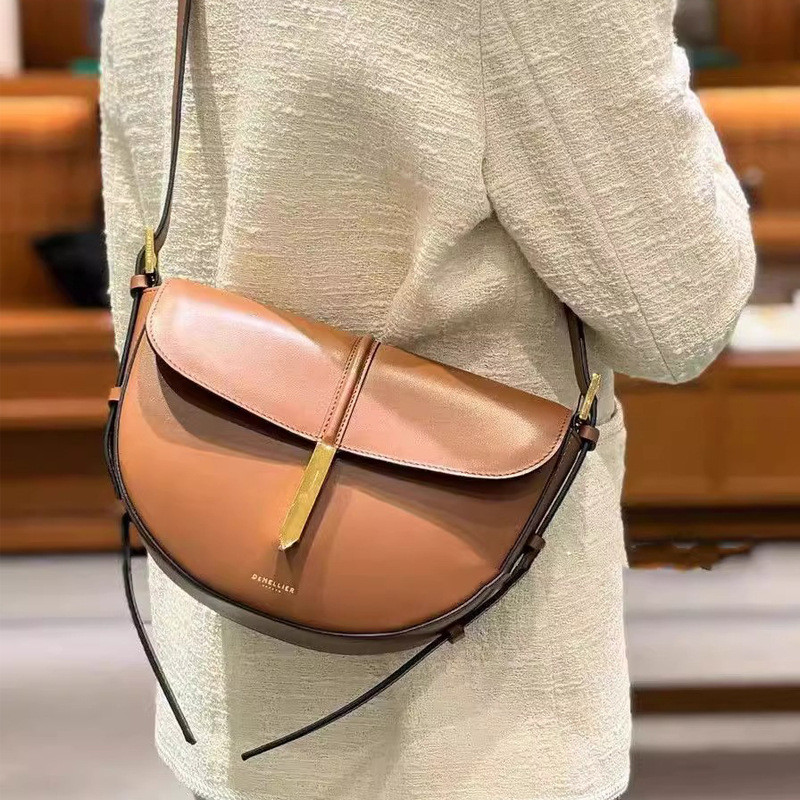 Túi yên ngựa Demellier Túi đeo chéo nách cho nữ