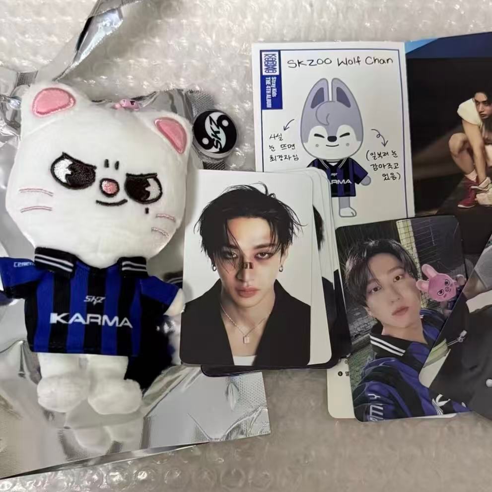 Straykids thường xuyên bốn búp bê chuyên dụng skzoo búp bê karma Lee Min-ho Hyeon-chan