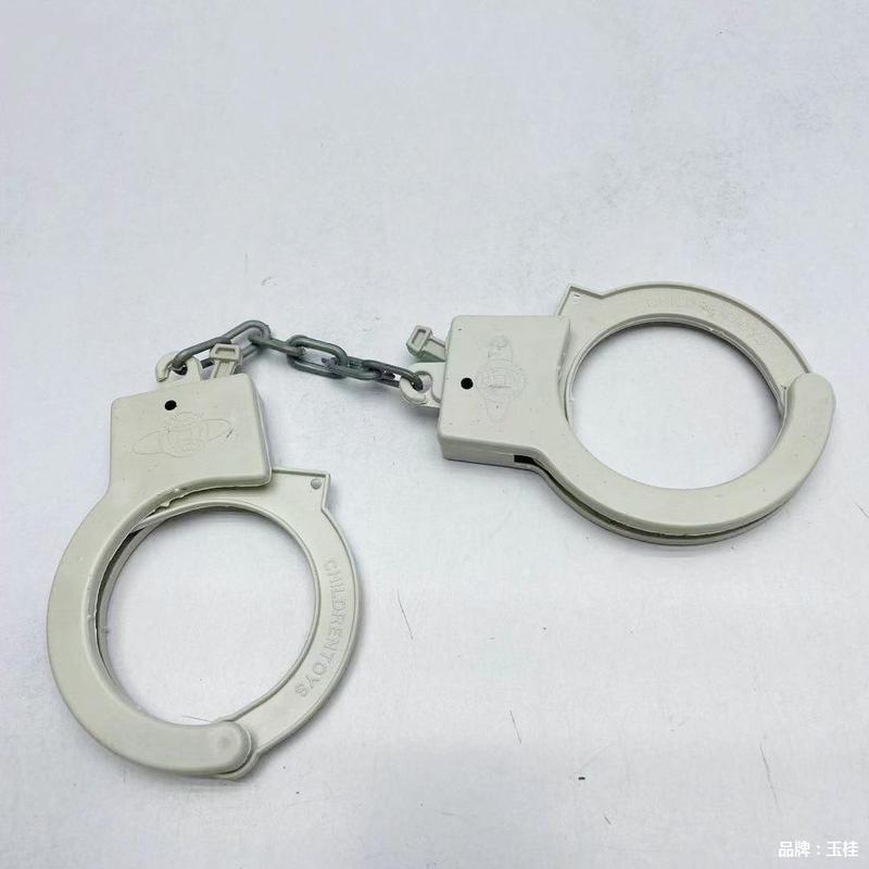 Đồ chơi vô tri Còng tay số 8 giải trí Toy