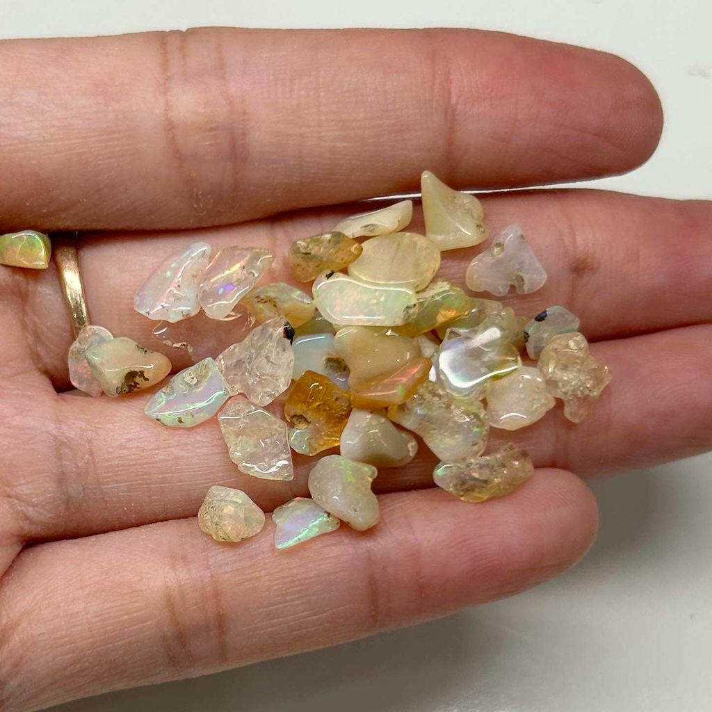 30500T- COMBO TINH THỂ ĐÁ OPAL ÚC THIÊN NHIÊN KHÔNG XỬ LÝ ( thông số trong ảnh chụp) (từ 3carat)