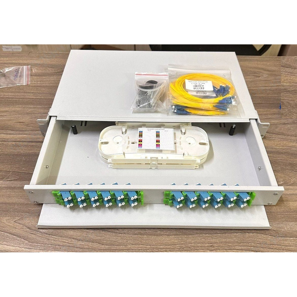 Hộp ODF gắn Rack khay trượt 48FO SC/UPC 1U đầy đủ phụ kiện