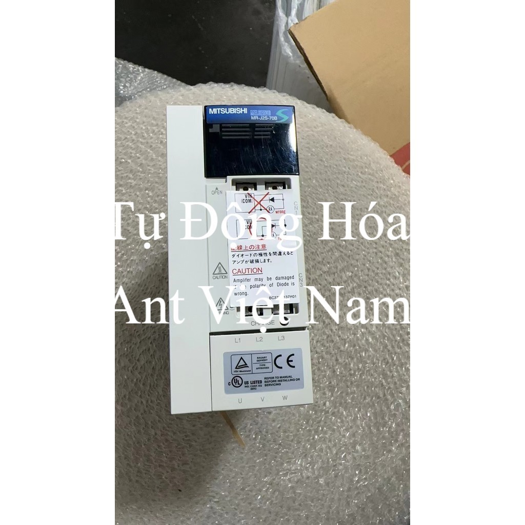 Mitsubishi Servo Drive MR-J2S-70B MR-J2S-70B-PY096 New