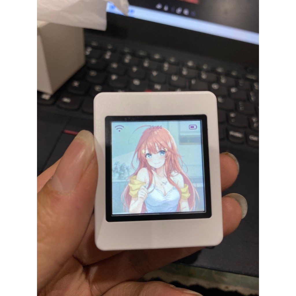 Chatbot A.I – Bạn Gái Anime Ảo Để Bàn