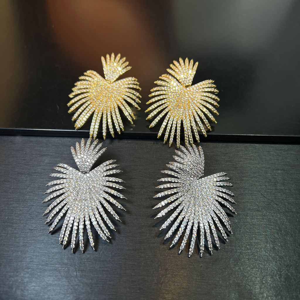 Ｂông tăi Zircon Feather Light hình học sang trọng