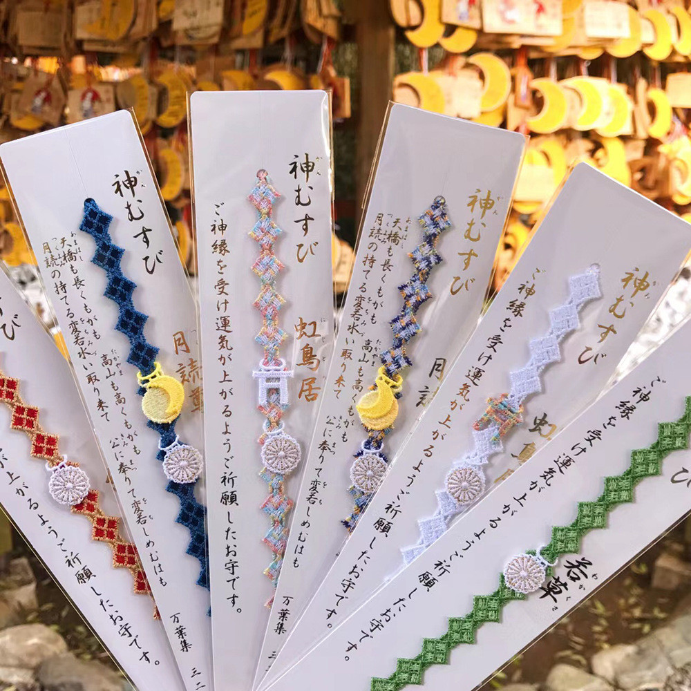 Vòng tay Miyama Asaya phong cách Nhật Bản, làm từ ren với thiết kế thần nút thắt