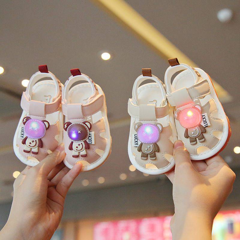 Summer Baby Toddler Shoes Soft Bottom Sandals Children Squeaky Shoes Baby Light up Shoes DqyR