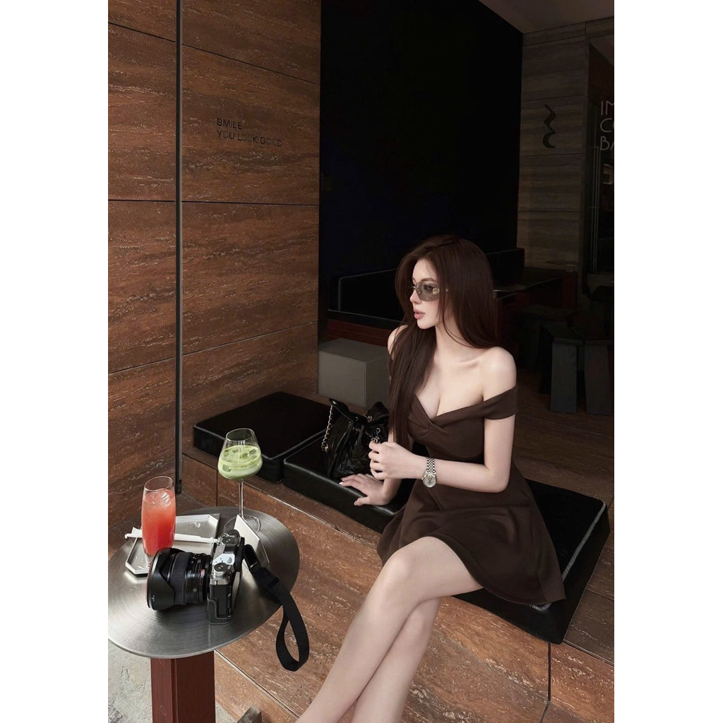 DOTI ĐẦM VÁY TRỄ VAI BASIC NÂU DÁNG NGẮN NỮ MPB