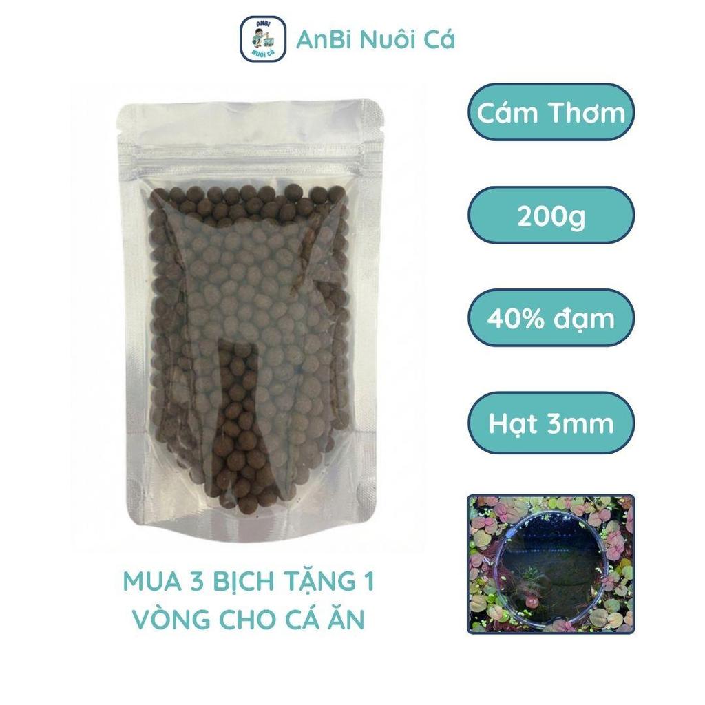 Cám Cá Độ Đạm 40%, 200g Thức Ăn Cho Cá Loại 3mm, Cám Thơm, Mua 3 Bịch Tặng 1 Vòng Cho Cá Ăn 10cm