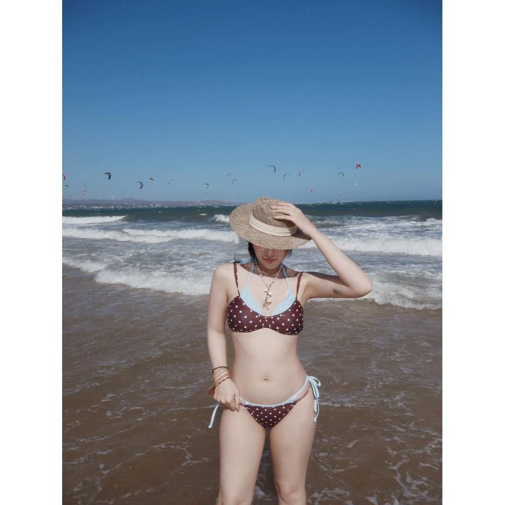 (CÓ SẴN) Bikini 2 mảnh chấm bi nâu phối xanh baby dây buộc sexy, bikini nữ đi biển hot trend - KÈM ẢNH THẬT | BigBuy360 - bigbuy360.vn