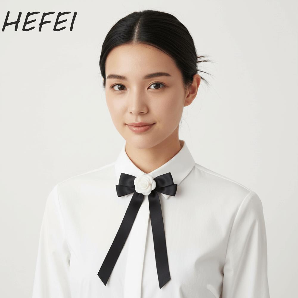 Nơ cài áo đen trắng đơn giản, phù hợp tang lễ và công việc