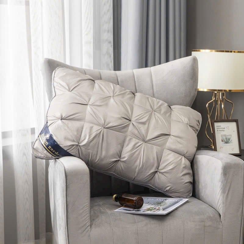 Ruột Gối Khách Sạn Hintol Garden 5Start