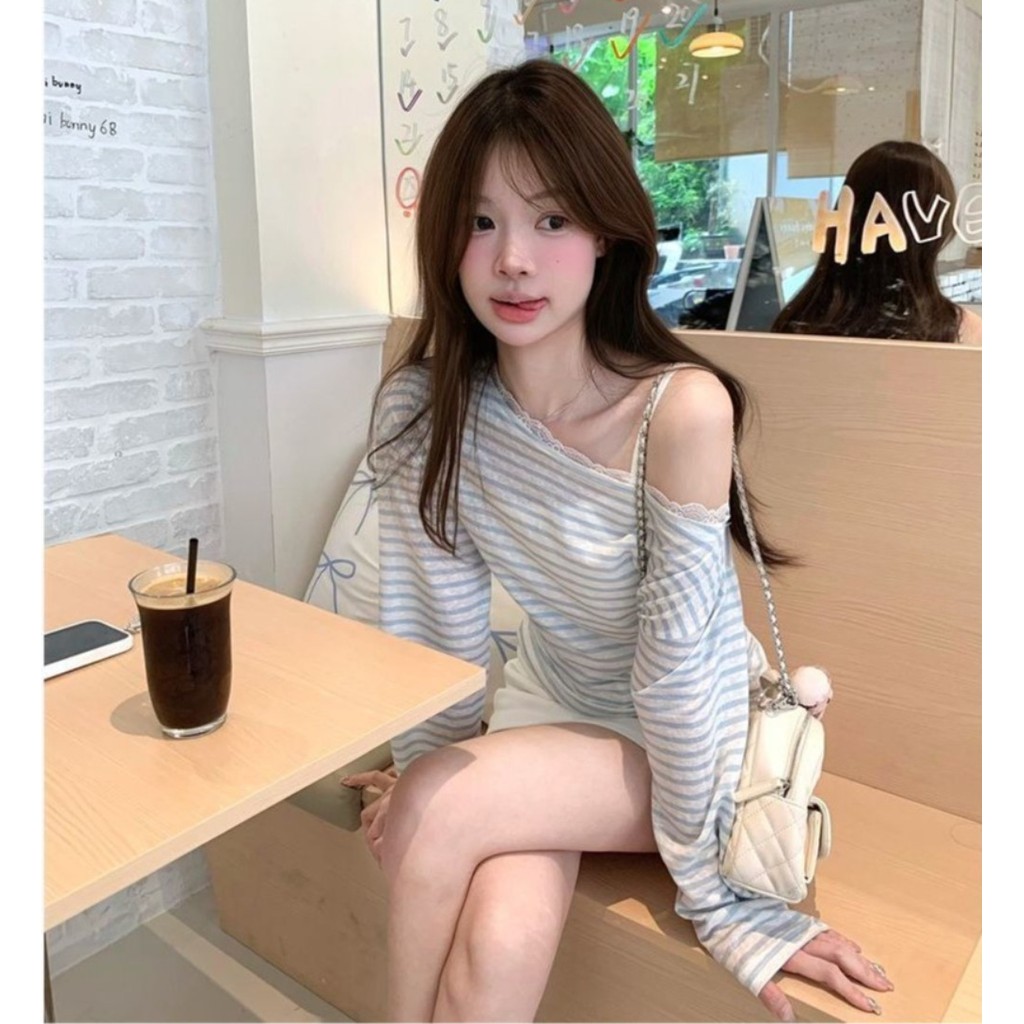 Áo Thun Nữ Sọc Dài Tay Mới Lệch Vai Ren Thời Trang Mới | BigBuy360 - bigbuy360.vn