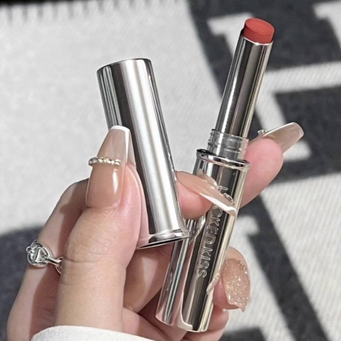 MM * A * C Hot Kiss Stick Silver Tube Lipstick Mẫu 1g 67-69-52-79-86-99 #