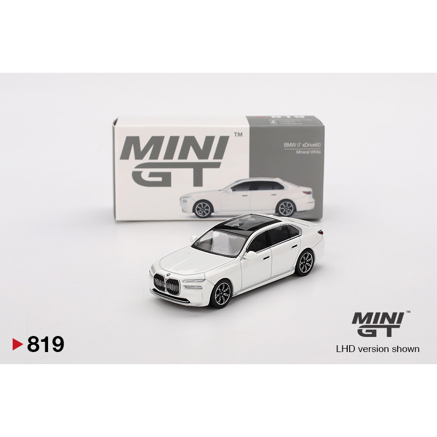 MOCUS Mô hình xe Mini GT 1:64 BMW i7 xDrive60 Mineral White 819