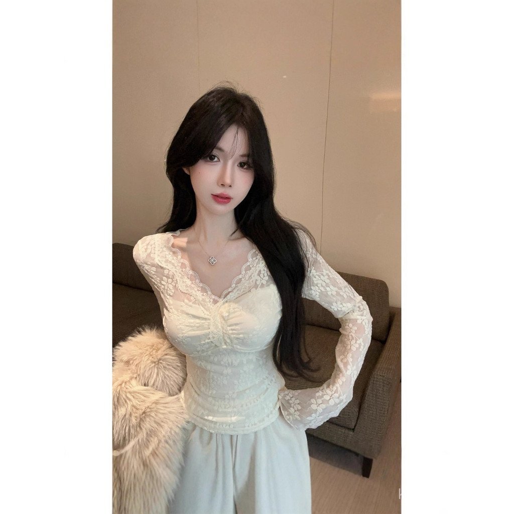 Áo Thun Nữ Thời Trang Feel Collar, Ren Đáy Phù Hợp Mặc Ngoài - KE0B