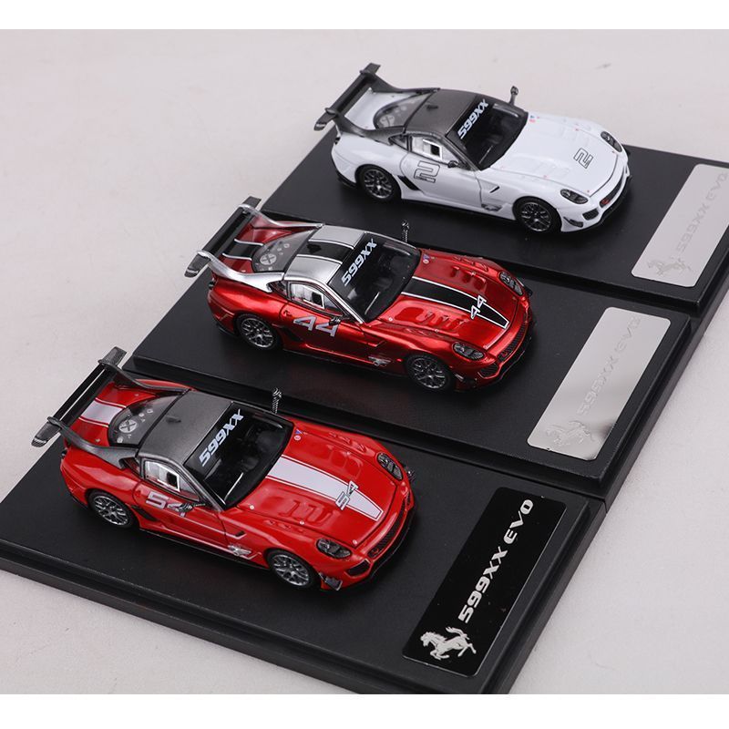 RM 1 / 64 Ferrari 599XX EVO Hợp Kim Diecast Xe Mô Hình Đồ Chơi Quà Tặng Sinh Nhật
