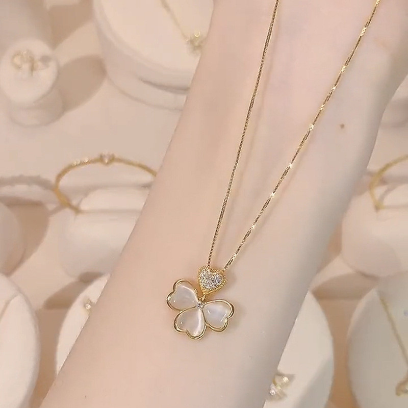 Lucky Opal Four-Leaf Clover Necklace - Elegant và Simplicity