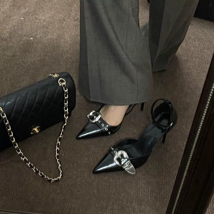 2026Pointed Toe High Heels Fashionable Versatile One Strap Pointed Toe Stiletto Rivet High Heels Fem