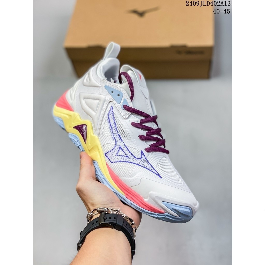 Hộp đựng giày Mizuno Wave Momentum 3 Mizuno Giày bóng rổ bền và thoải mái
