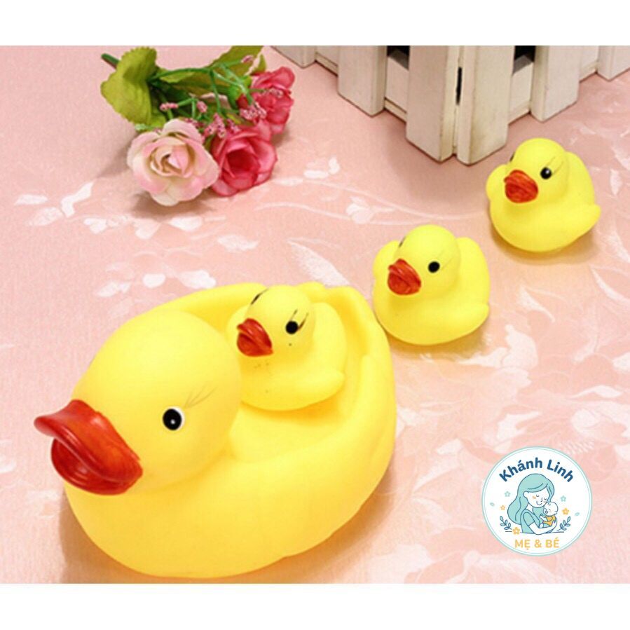 Đàn vịt thả tắm bồn tắm có tiếng kêu cho bé/đàn vịt thả bể bơi