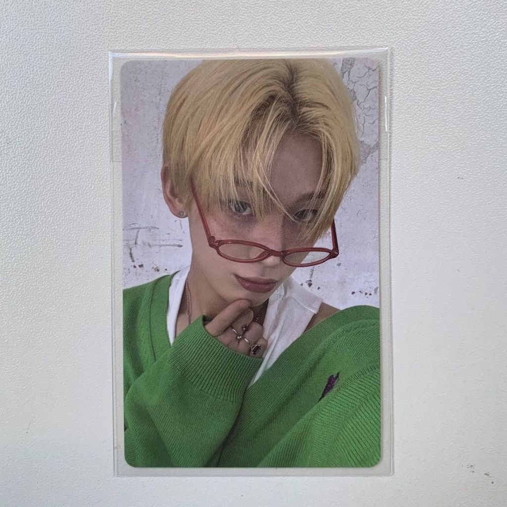 ENHYPEN Phù Kim Thiện Vũ áo xanh em gái chính thức 2