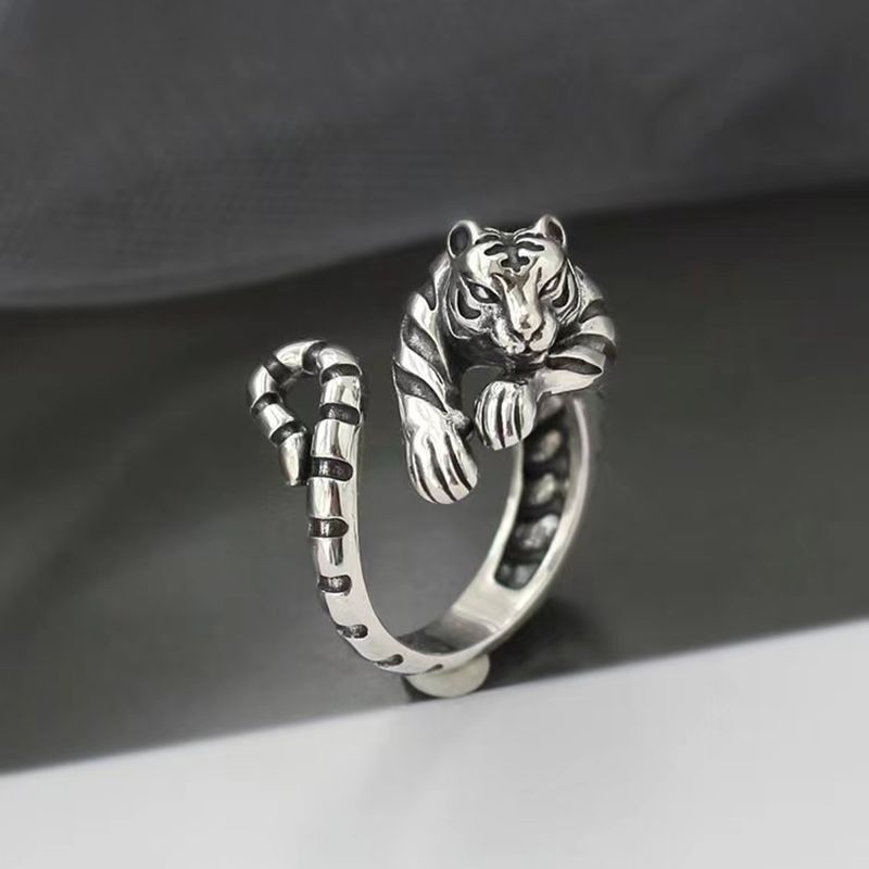 Popular~New vintage zodiac year tiger ring for men, trendy and unique tail ring with the symbol of p