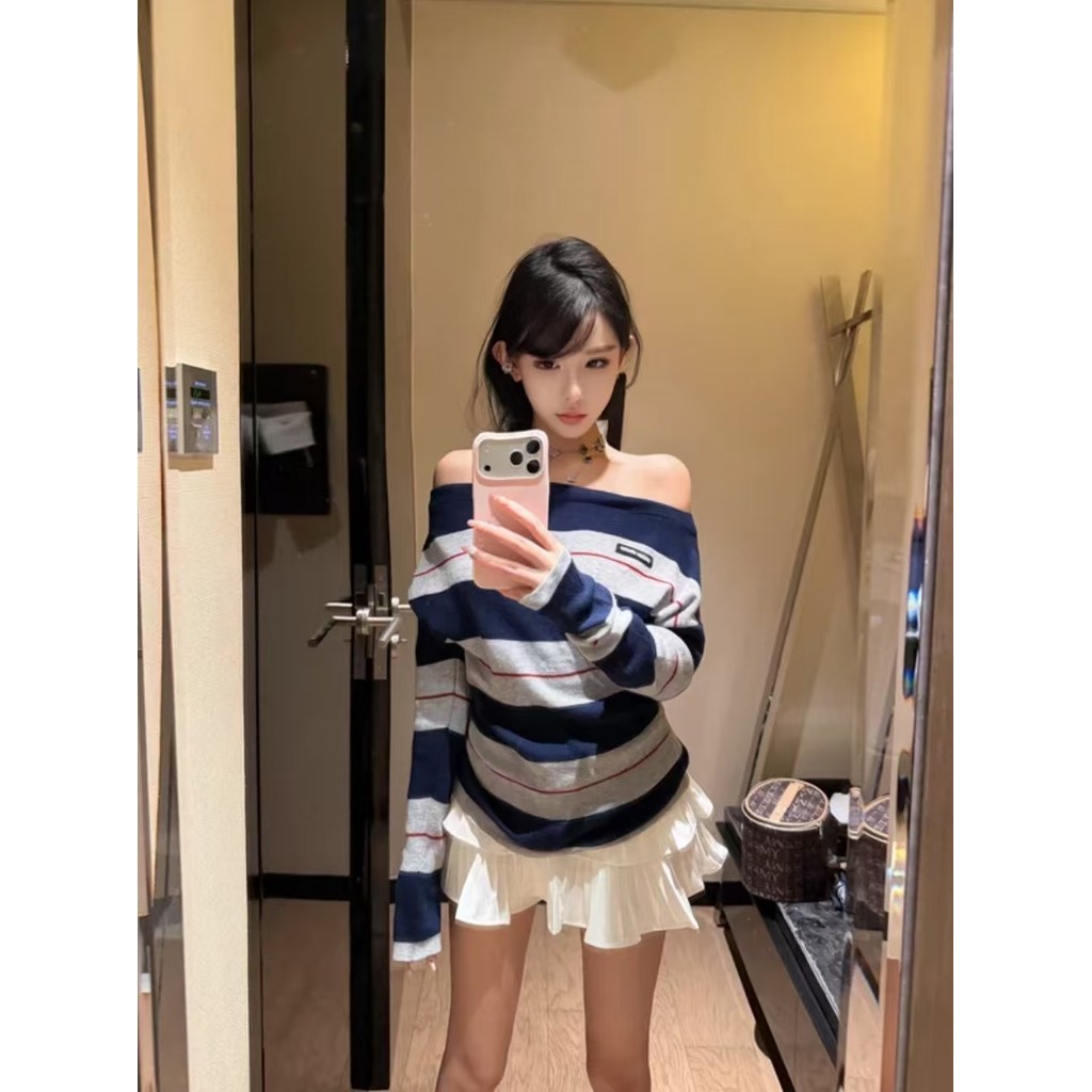 MIU*MM New Off-Shoulder Striped Color-Block Long Sleeve Fashion Versatile Top Off-Shoulder Long Slee