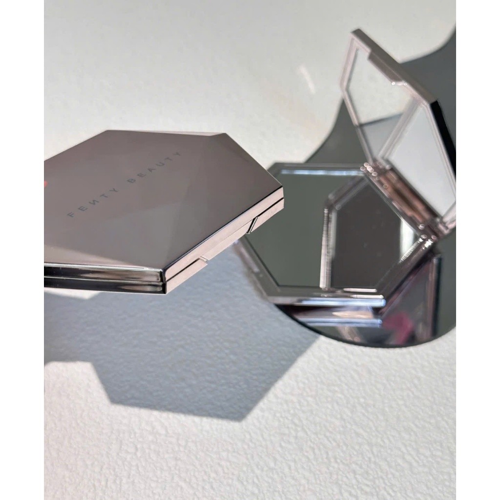 FENTY BEAUTY - Gương bỏ túi Compact Mirror chính hãng