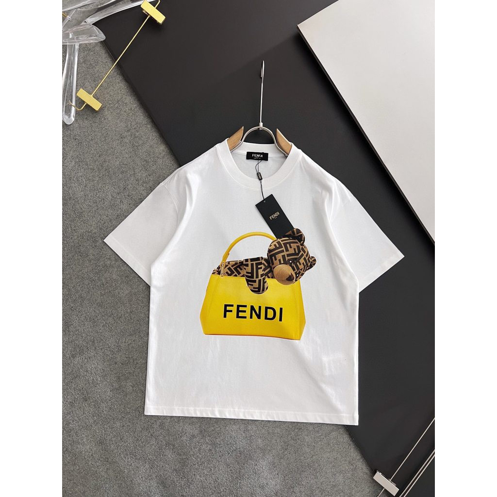 Fendi 2026 Áo Thun Nam Nữ Cổ Tròn Tay Ngắn, Thiết Kế Mới Phù Hợp Mặc Với Áo Sơ Mi