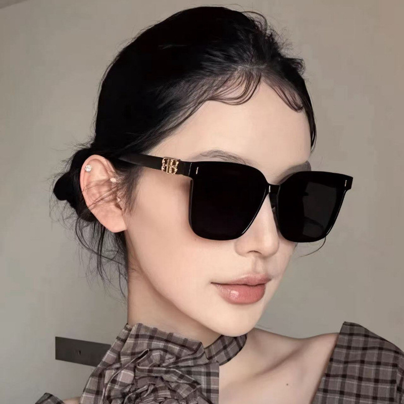 Kính râm nữ cao cấp 2025 GM, thời trang và chống tia cực tím hiệu quả