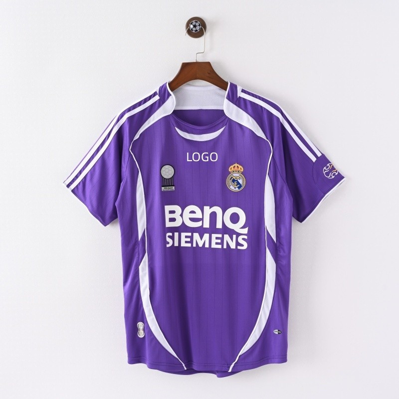 2006 / 07 Real Madrid Retro Edition Áo thun bóng đá nam tay ngắn