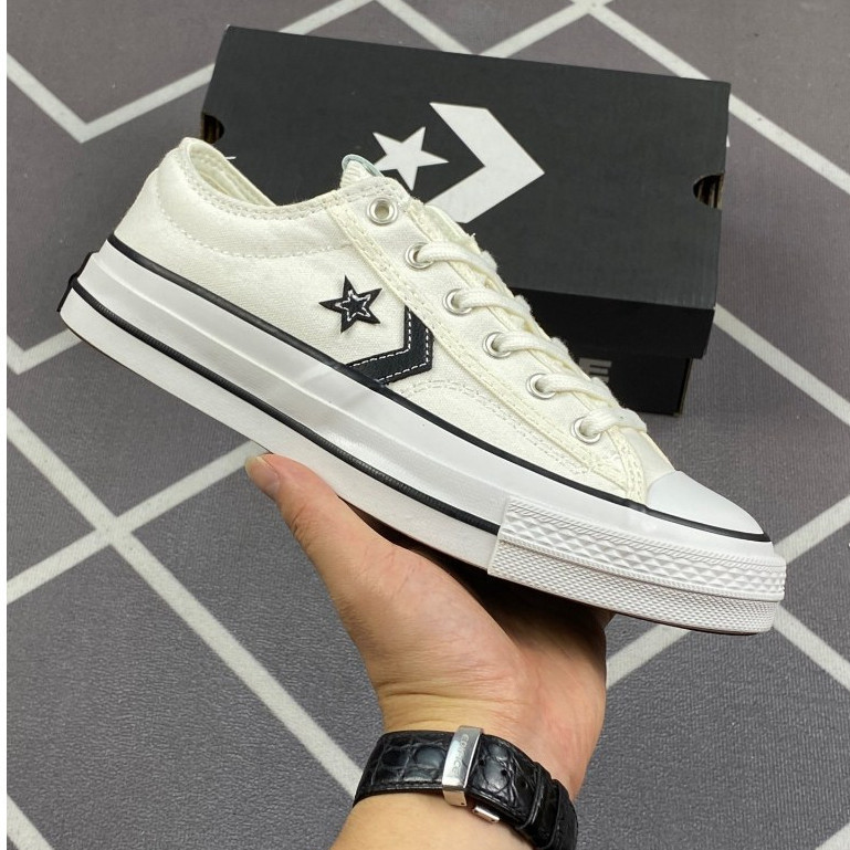 Giày da lộn trắng cổ thấp Converse One Star Academy Pro