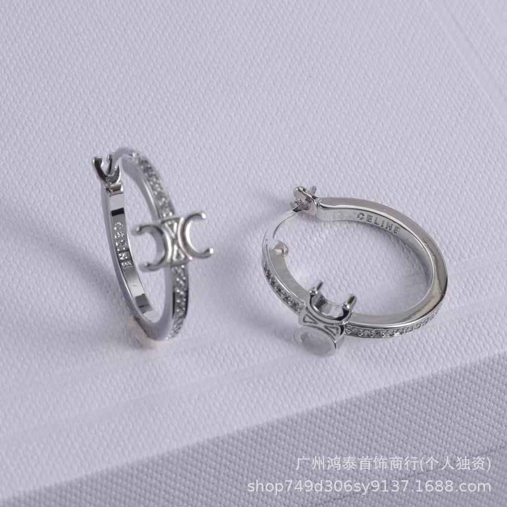 Classic new diamond-encrusted earrings, high-end fashion earrings for elegant women