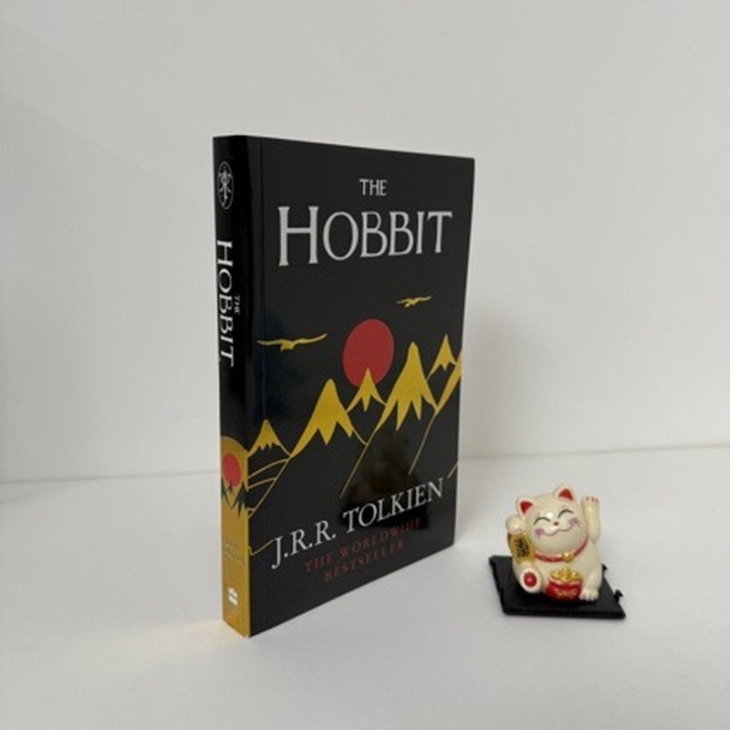 Hàng sẵn có Vận chuyển nhanh The Hobbit The Hobbit Tolkien Tiểu thuyết giả tưởng hiện đại